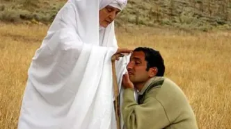 در زادروز گلاب آدینه فیلم  «وقتی همه خواب بودند» روی آنتن می‌رود