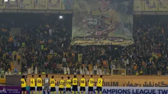 دود و سم نفس تماشاگران سپاهان را گرفت