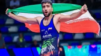 ستاره کشتی فرنگی زیر تیغ جراحی رفت