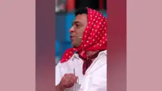 بازیگر مرد تلویزیون با روسری به یک برنامه آمد/ ویدئو