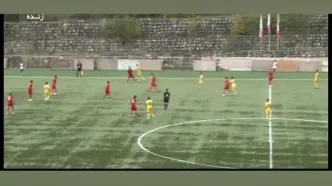 ویدیو| سوپرگل در لیگ آزادگان؛ ضربه فنی و استفاده از بیرون بودن گلر!