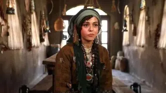 استایل خاص سوگل خلیق در عکسی سیاه و سفید