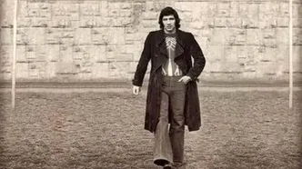 تصویری از اسطوره خوش تیپ استقلال با سیگار!