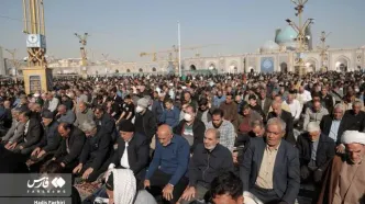 تصاویر توجه‌برانگیز از اقامه نماز باران در مشهد