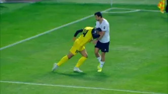 زیدان در نقش جهان اصفهان به زمین فوتبال بازگشت!