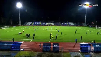 ویدیو: درگذشت سرمربی تیم رادنیکی صربستان حین تماشای بازی!