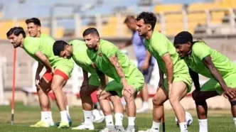 مهمان کوچک در تمرین پرسپولیس؛ اورونوف کوچک به جمع سرخ‌ها پیوست+عکس