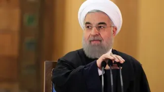 فرهیختگان شمشیر را برای روحانی از رو کشید