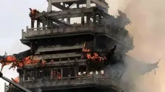 معبد ۱۵۰۰ ساله کاملاً در آتش سوخت + عکس