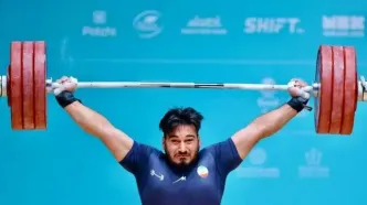 نقره دوضرب بر گردن علیرضا نصیری