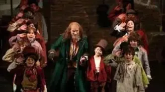 حرکات بهنوش طباطبایی و هوتن شکیبا در پشت صحنه/ ویدئو