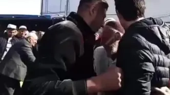 گریه‌های فرهاد قائمی در آغوش پدر صابر کاظمی + فیلم