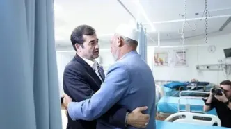 وزیر ورزش و جوانان از صابر کاظمی عیادت کرد