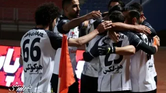 نه قرمز، نه آبی؛ بازی سفید و نارنجی، همه چیز داشت