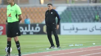 باید بداند هیچ بازیکنی بزرگتر از استقلال نیست/ با چهار بازیکن مذاکره کرده‌ام