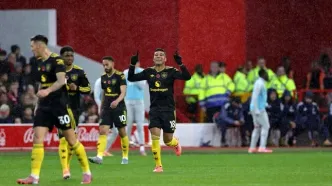 شیاطین سرخ جلو زدند، کامبک خورند و از شکست گریختند!