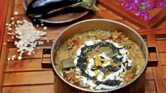 عصرونه امروز: آش بادمجان ملایری؛ ضیافتی از طعم و اصالت در یک کاسه!