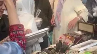 عمو پورنگ در کنار پوری بنایی