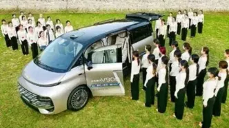 ۴۲ نفر در یک خودرو! / رکورد گینس شکست