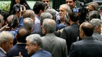 پزشکیان به فراکسیون مستقلین مجلس می رود/ مهرداد لاهوتی: میزبان چهار وزیر دولت خواهیم بود