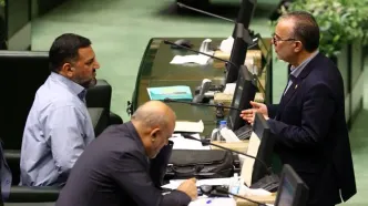 جلسه علنی مجلس برای بررسی اجرای برنامه هفتم