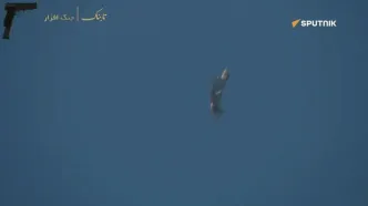 قدرت نمایی جنگنده‌ تمرینی ایران در آسمان امارات