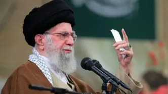 تصاویری از رهبر انقلاب در جبهه‌های دفاع مقدس