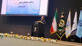 وزیر دفاع: نباید فولاد و ذوب‌آهن را به اصفهان می‌بردیم