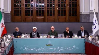 مأموریت قالیباف به مرکز رسانه مجلس و تقاضای رئیس مقننه از رسانه‌ها