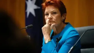 سناتور برقع پوش استرالیایی تعلیق شد