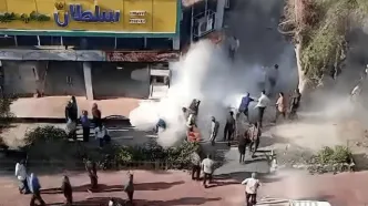 خودسوزی یک دانشجو در درگیری با ماموران شهرداری