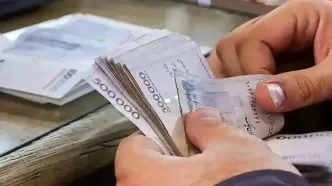 مبلغ حقوق کارگران و کارمندان در سال ۱۴۰۵ | فرمول افزایش مبلغ عیدی ها در سال جدید