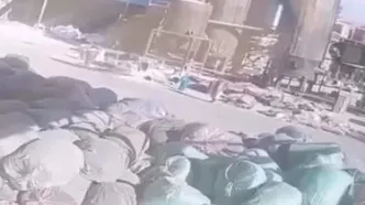 لحظۀ انفجار در شرکت پالایش نفت ایوانکی