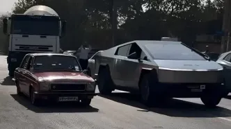 ببینید | مسابقه تسلا سایبرتراک با پیکان در تهران!