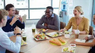 ممنوعیت خوردن صبحانه در ادارات