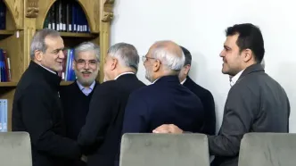 حمله حسین شریعتمداری به پزشکیان: مشاورانت نفوذی و جاسوس‌اند