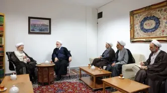 محسنی اژه‌ای در دیدار با آیت‌الله سبحانی: تولید و بخش خصوصی کلید حل مشکلات اقتصادی است