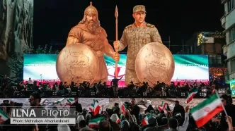 اجرای قطعه «ای ایران» توسط ارکستر سمفونیک تهران در میدان انقلاب+فیلم