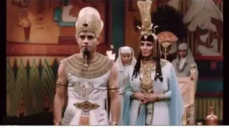 «آخناتون و همسرش نفرتیتی» 9 سال بعد از سریال یوسف در یک کافه