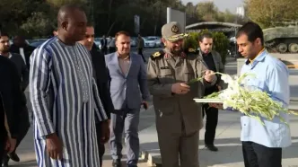 بازدید وزیر امنیت کشور بورکینافاسو از موزه ملی انقلاب اسلامی و دفاع مقدس