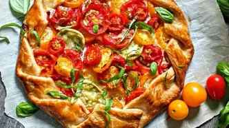 تارت گوجه‌ای، پیش‌غذایی سبک برای میزهای پذیرایی