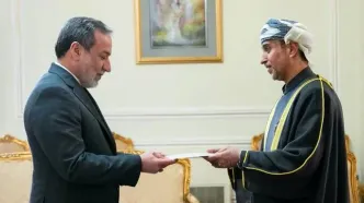 تسلیم رونوشت استوارنامه سفیر جدید سلطنت عمان به وزیر امور خارجه کشورمان