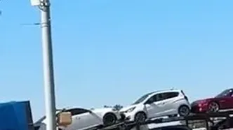 برخورد قطار با تریلی حامل خودرو در ایالت تگزاس