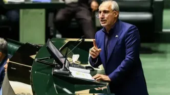 پورمحمدی: واردات بنزین به قیمت نان و داروی مردم تمام می‌شود/ ویدئو