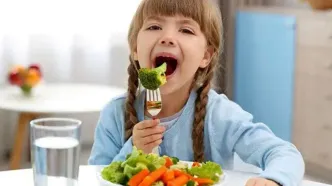 چگونه با تغذیه درست، کم‌خونی کودکان را درمان کنیم؟ + فیلم