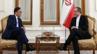 دیدار معاون وزیر خارجه فیلیپین با عراقچی