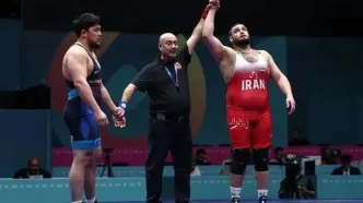 صعود ساروی و هدایتی به فینال مسابقات کشتی فرنگی