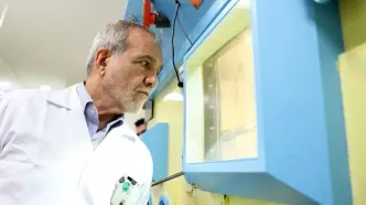 پزشکیان با تیپی متفاوت در سازمان انرژی اتمی