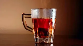 هرگز این مواد غذایی را با چای نخورید!