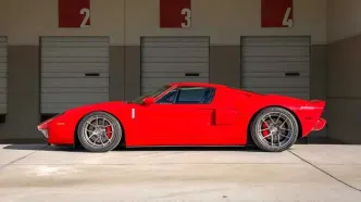 خودروی کمیاب بازیگر محبوب به فروش می‌رسد